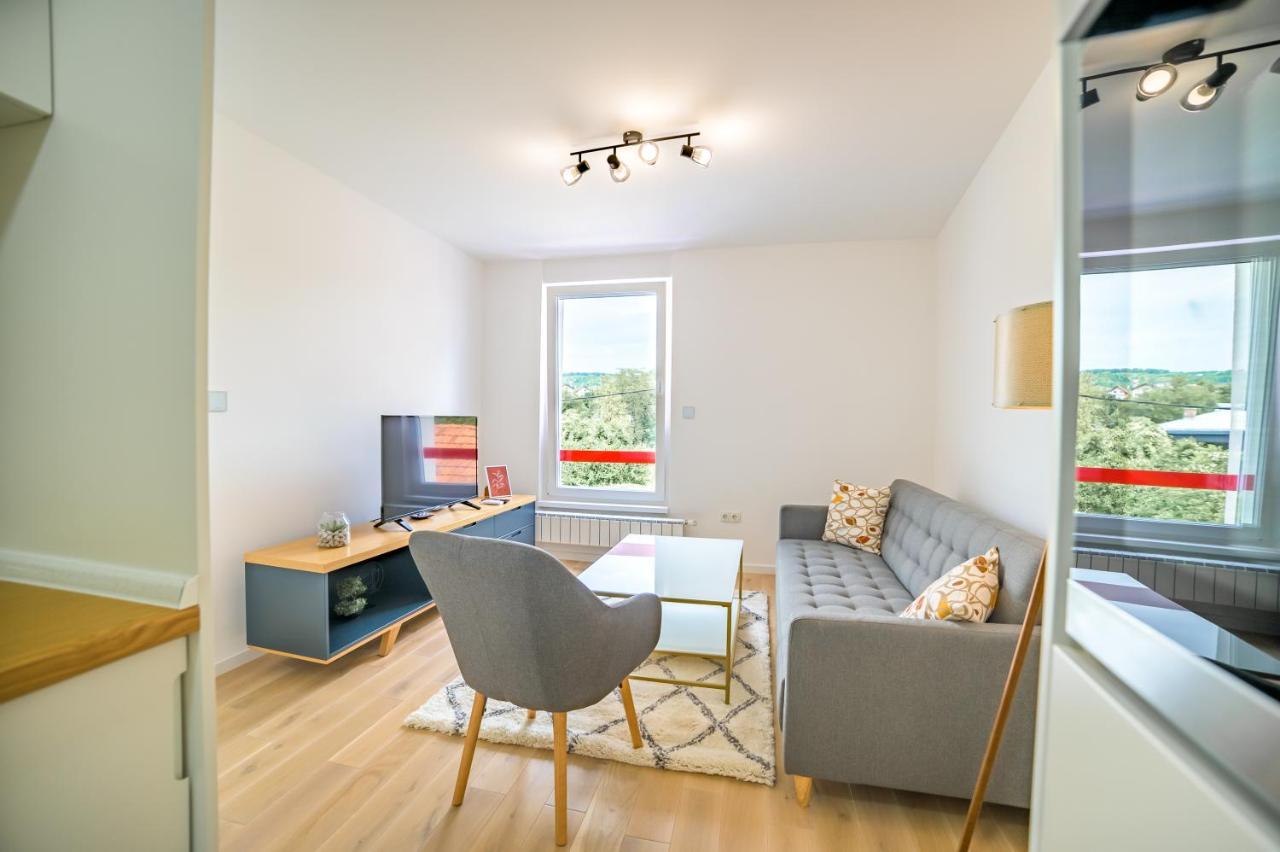 Sun Square Apartments 투즐라 외부 사진