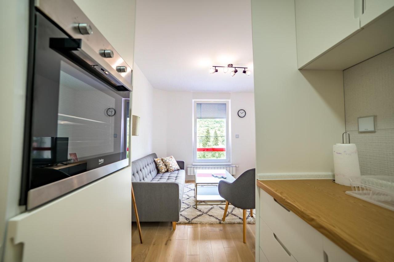 Sun Square Apartments 투즐라 외부 사진