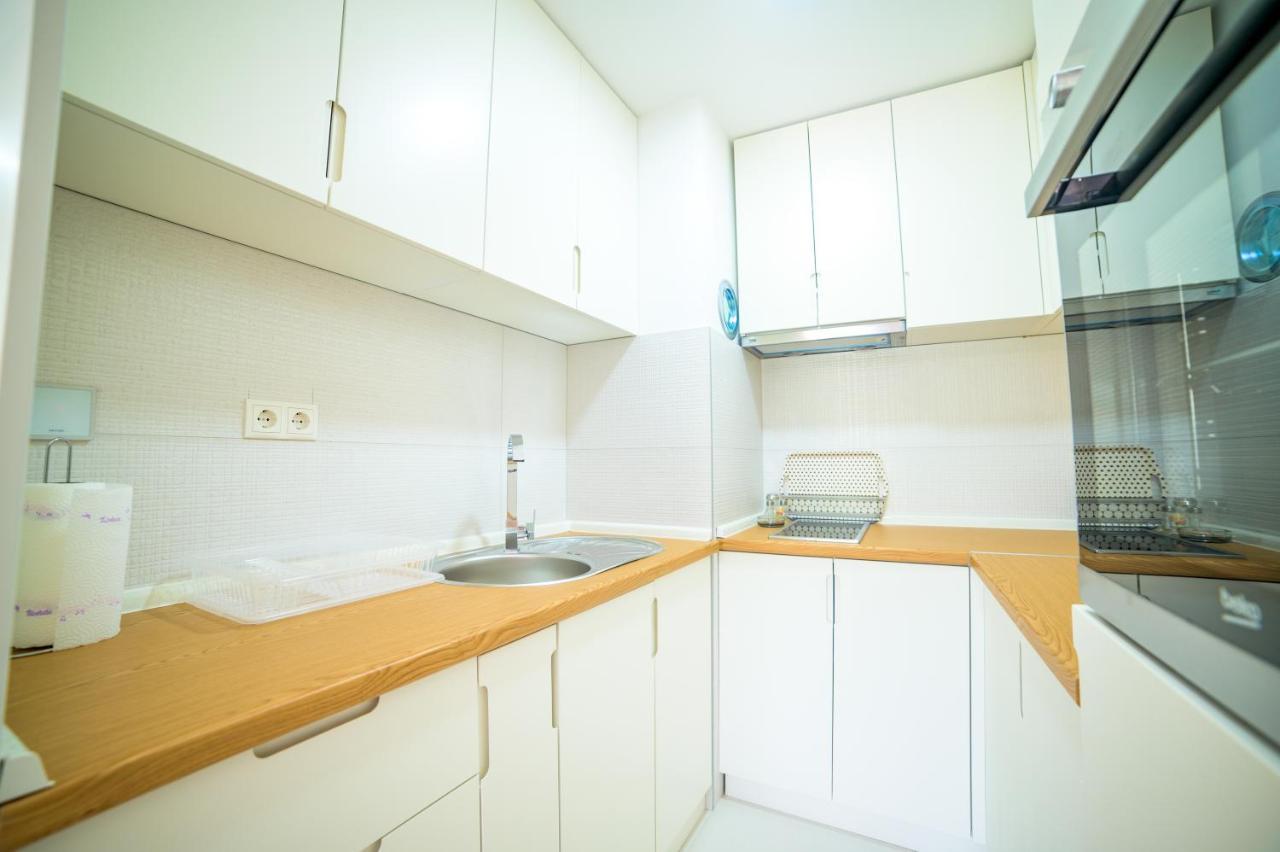 Sun Square Apartments 투즐라 외부 사진