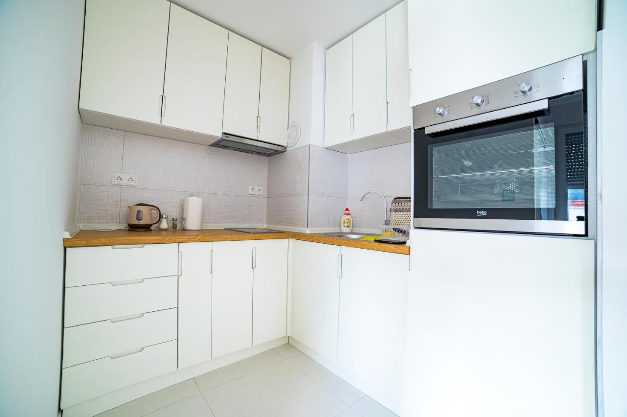 Sun Square Apartments 투즐라 외부 사진
