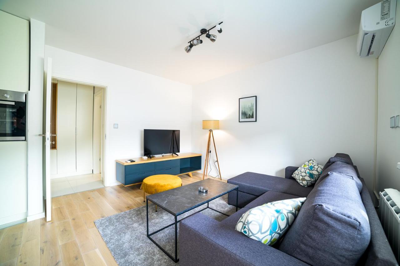 Sun Square Apartments 투즐라 외부 사진