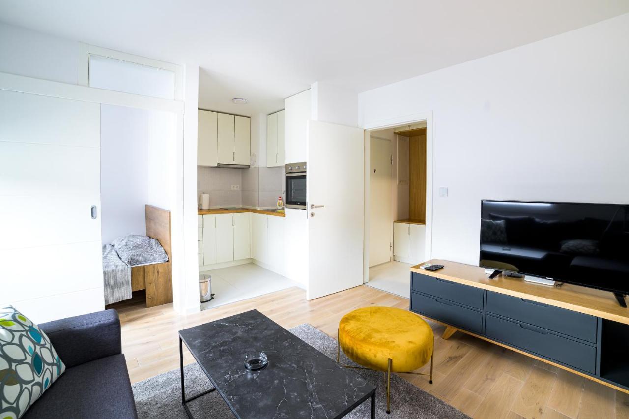 Sun Square Apartments 투즐라 외부 사진