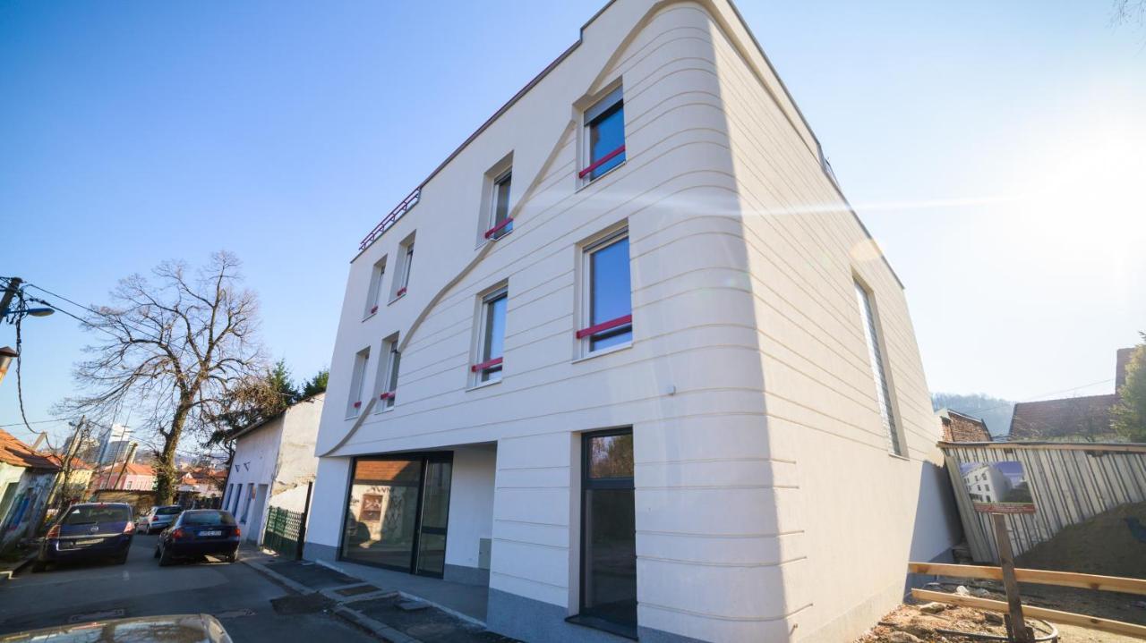 Sun Square Apartments 투즐라 외부 사진