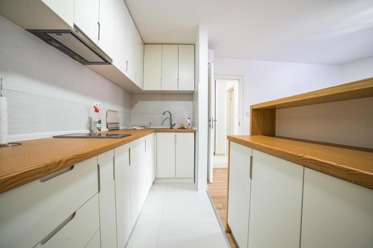 Sun Square Apartments 투즐라 외부 사진