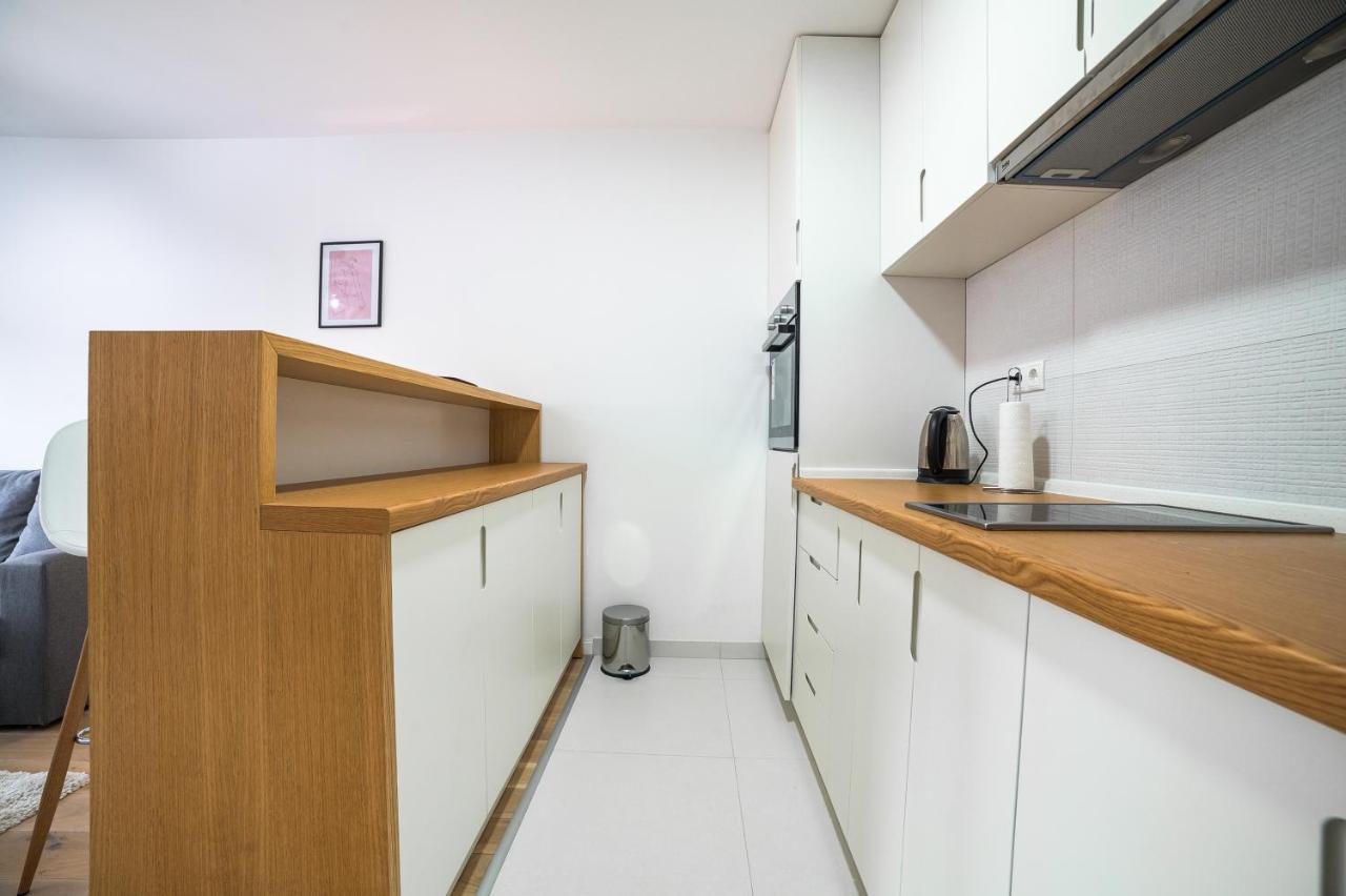 Sun Square Apartments 투즐라 외부 사진