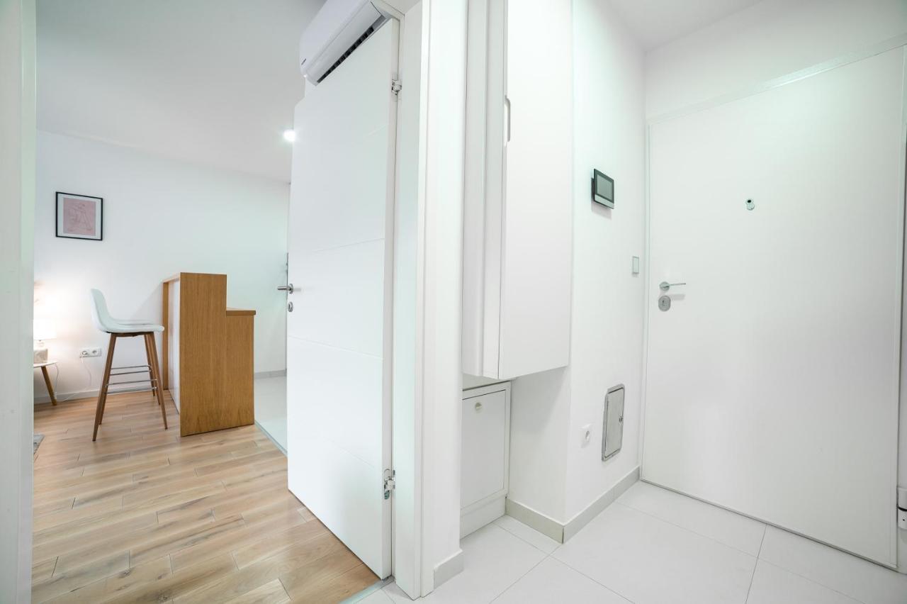 Sun Square Apartments 투즐라 외부 사진