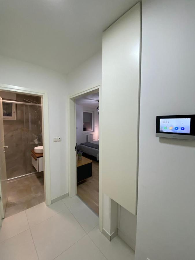 Sun Square Apartments 투즐라 외부 사진